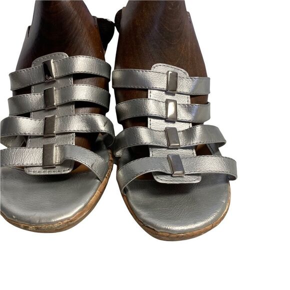 JACLYN SMITH, Cork Wedge Silver Sandals,  Size 8M, open toe - Picture 1 of 9